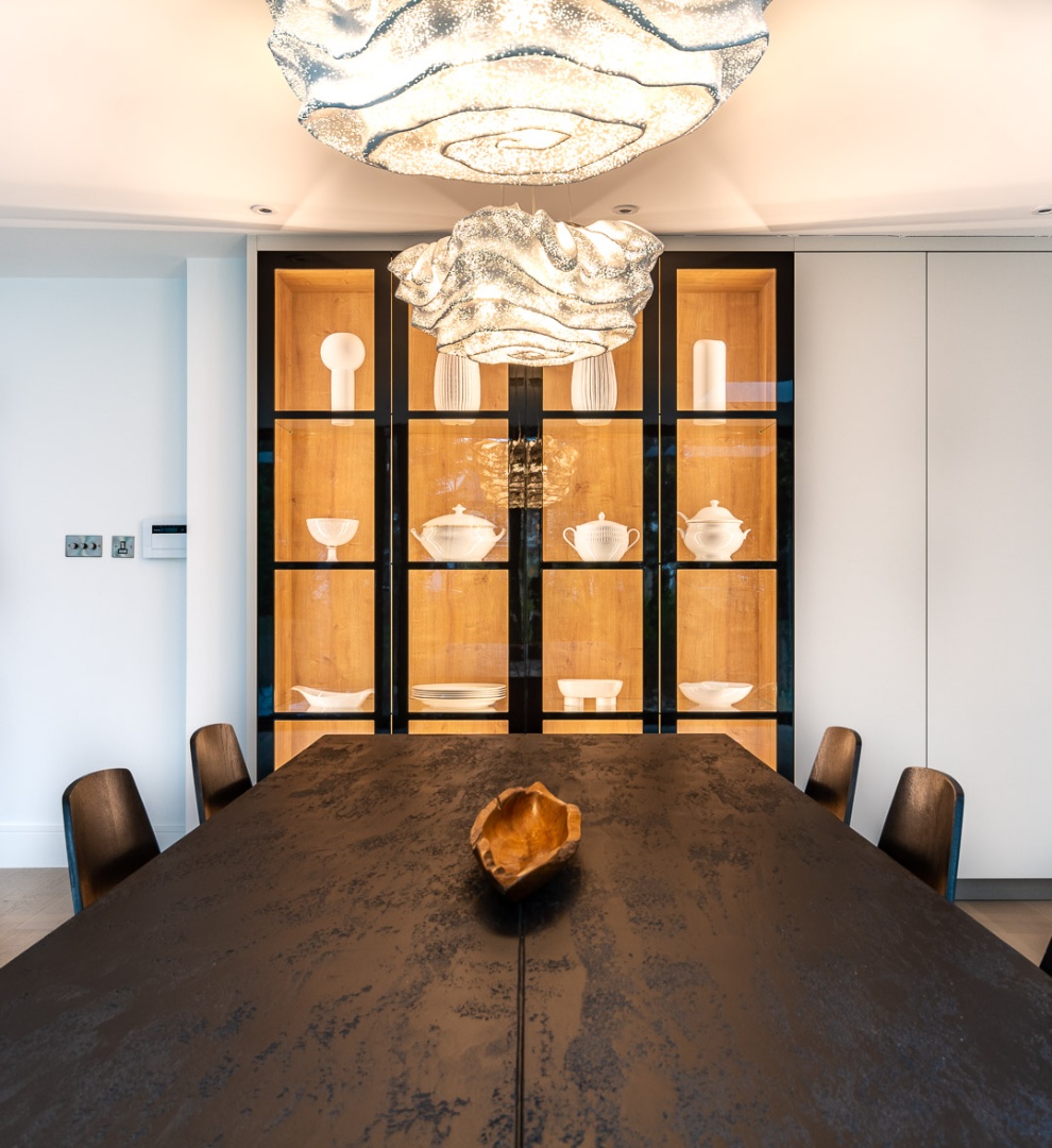 Dining room interior design considerations