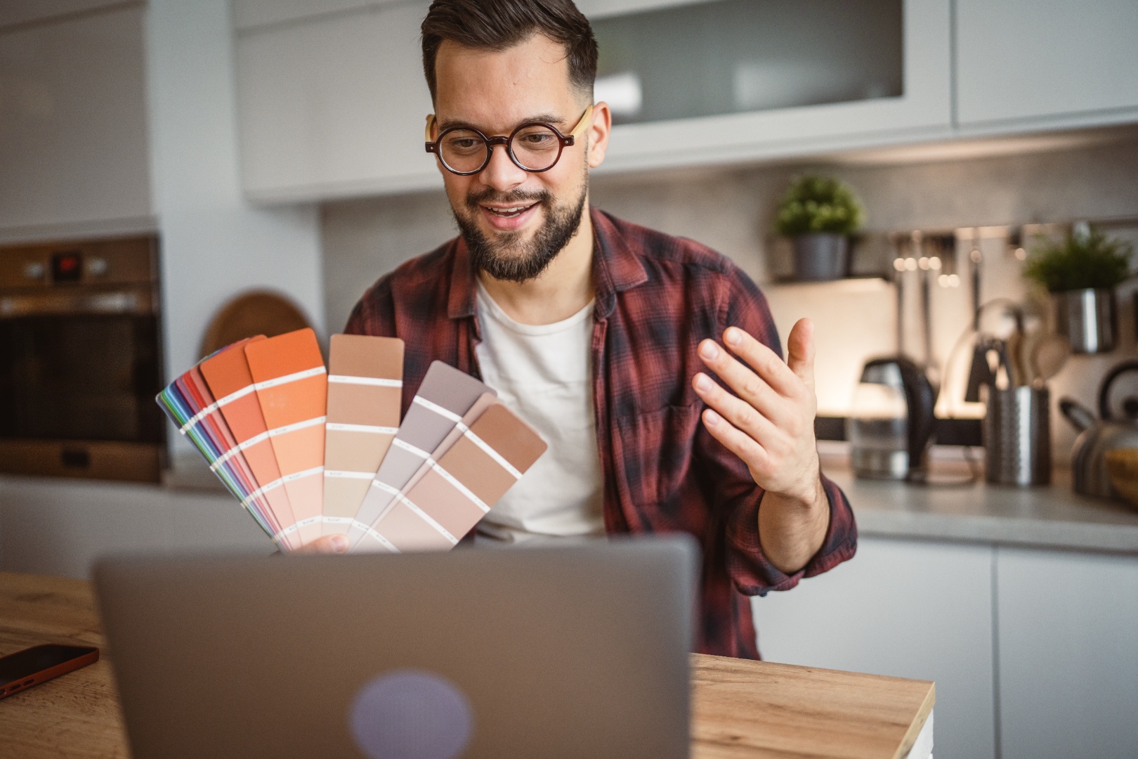 Video Call Consultations – Ask a Pro